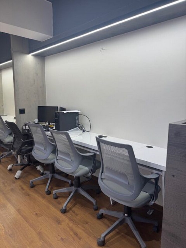 Team Area, shilp-epitome Commercial Office Space 1300 Sq.Ft. In Bodakdev Ahmedabad 8593469