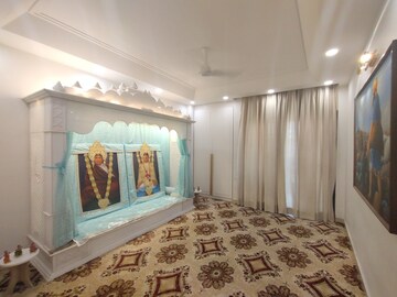 Bedroom in 4 BHK Builder Floor at Green Fields Colony – for Rent