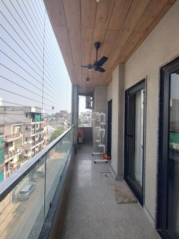 Balcony in 4 BHK Builder Floor at Green Fields Colony – for Rent