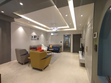 Building Lobby in 4 BHK Builder Floor at Green Fields Colony – for Rent