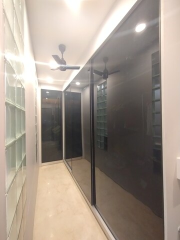 Building Lobby in 4 BHK Builder Floor at Green Fields Colony – for Rent