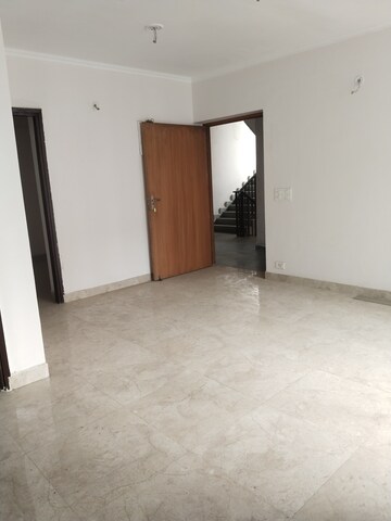 Living Room in 2.5 BHK Apartment at Amrapali Leisure Park, Amrapali Leisure Valley – for Rent