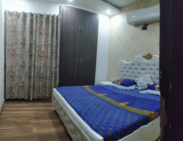 Bedroom in 4 BHK Builder Floor at Green Fields Colony – for Rent