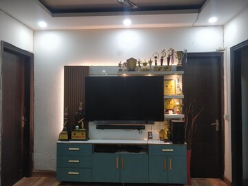 Furnished Amenities in 4 BHK Builder Floor at Green Fields Colony – for Rent