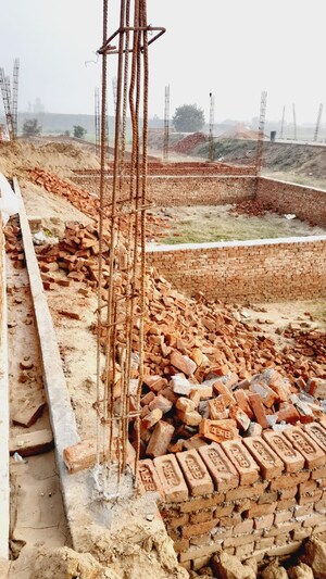 Plot Area in  Plot at Kalindi Kunj – for Sale