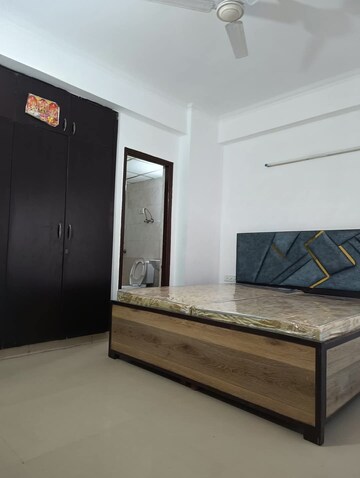 Bedroom in 2.5 BHK Apartment at Futec Gateway, Sector 75 – for Rent