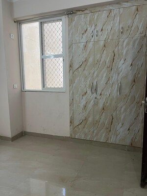 Room in 3 BHK Apartment at ATS Nobility, Sector 4 Greater Noida – for Sale