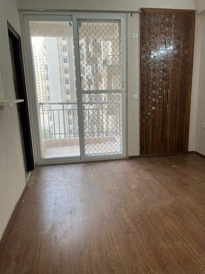 Room in 3 BHK Apartment at ATS Nobility, Sector 4 Greater Noida – for Sale