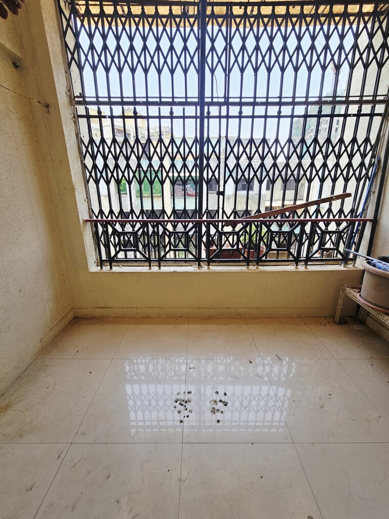 Balcony, mangeshi-dream-city 2 Bedroom 950 Sq.Ft. Apartment In Adharwadi Thane 8593546