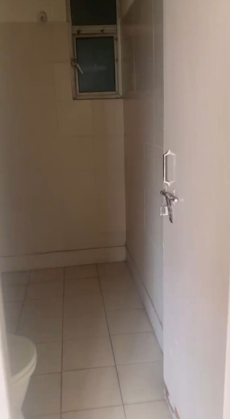 Bathroom, gaurs-global-village 2 Bedroom 722 Sq.Ft. Apartment In Sain Vihar Ghaziabad 8593571