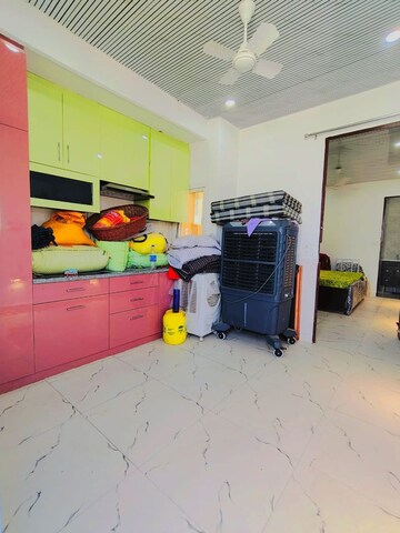 Master Bedroom in 1 BHK Builder Floor at Saket – for Rent