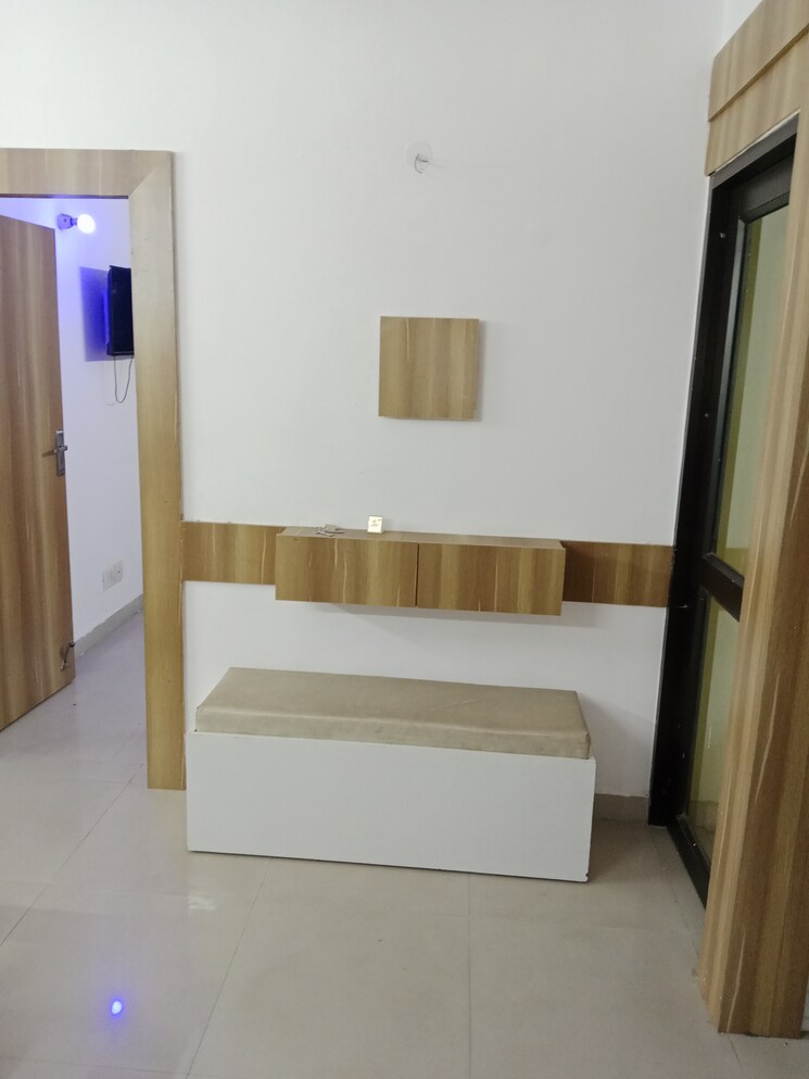 Room, devika-skypers 1 Bedroom 619 Sq.Ft. Apartment In Raj Nagar Extension Ghaziabad 8593624