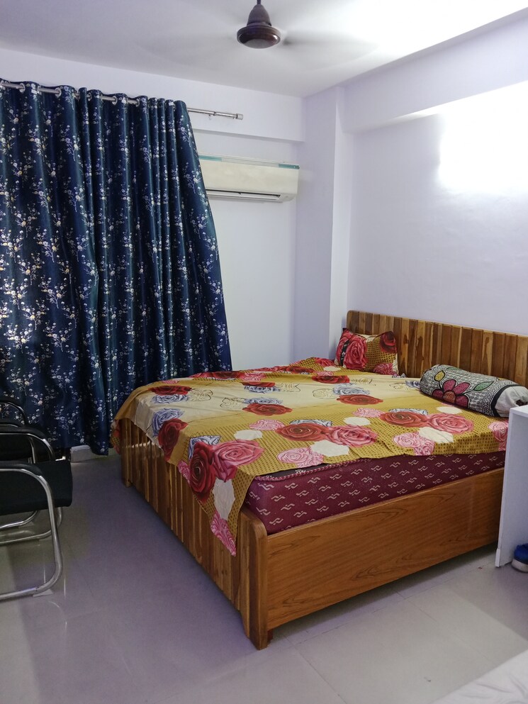 Bedroom, devika-skypers 1 Bedroom 619 Sq.Ft. Apartment In Raj Nagar Extension Ghaziabad 8593624