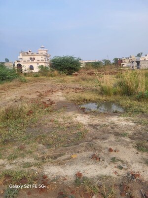  Plot For Sale in Kalindi Kunj