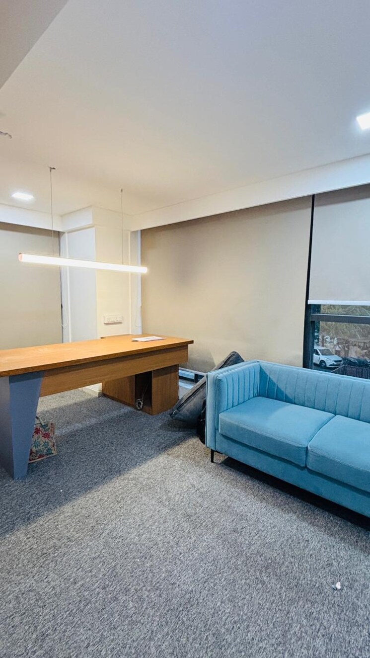 Team Area, kp-epitome Commercial Office Space 636 Sq.Ft. In Makarba Ahmedabad 8593597