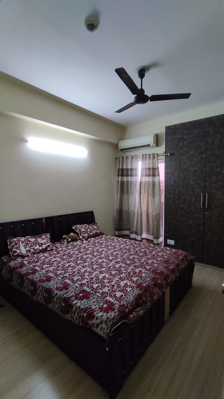 Bedroom, moti nagar 3 Bedroom 1754 Sq.Ft. Apartment In Moti Nagar Delhi 8593615