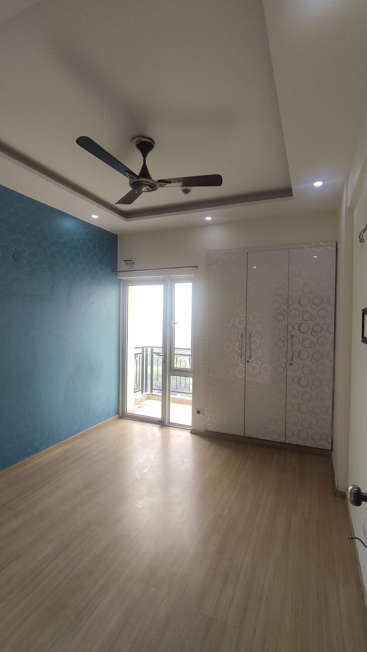 Room, moti nagar 3 Bedroom 1627 Sq.Ft. Apartment In Moti Nagar Delhi 8593677