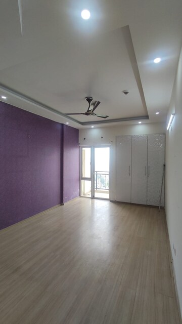 Room in 3 BHK Apartment at Moti Nagar – for Rent