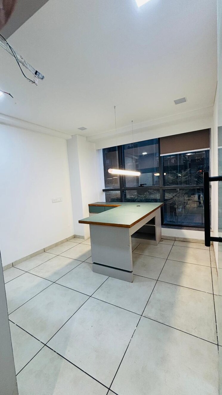 Team Area, kp-epitome Commercial Office Space 693 Sq.Ft. In Makarba Ahmedabad 8593715