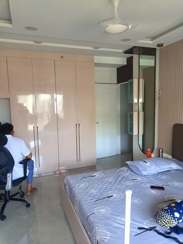 Bedroom in 2 BHK Apartment at K Hemani Login, Kandivali West – for Rent