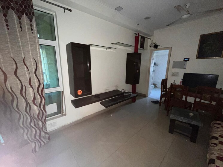  Parking, gaur-city-2-14th-avenue 2 Bedroom 955 Sq.Ft. Apartment In Sector 16c Greater Noida Greater Noida 8593749