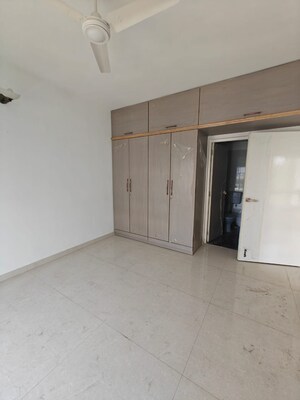 Room in 3.5 BHK Villa at Clover Highlands, Kondhwa – for Sale