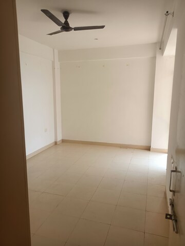 Room in 1 BHK Apartment at Breez Global Heights, Sohna Sector 33 – for Rent