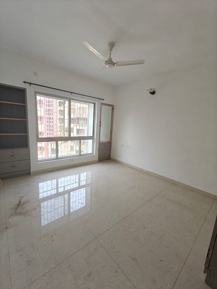 Room, windsor-avenue 5 Bedroom 3000 Sq.Ft. Apartment In Wanowrie Pune 8593783