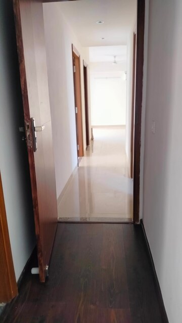3 BHK Apartment For Rent in Ramprastha Primera, Sector 37d