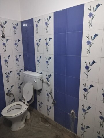 Bathroom in 5 BHK Independent House at Takrohi – for Sale