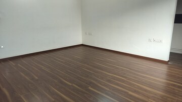 Room in 4 BHK Apartment at Jubilee Hills – for Rent
