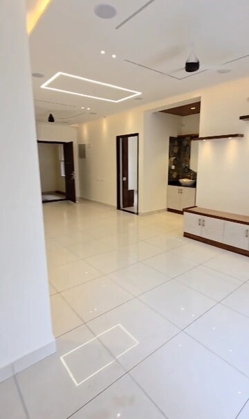 Room in 3 BHK Apartment at Brigade Citadel, Moti Nagar – for Rent