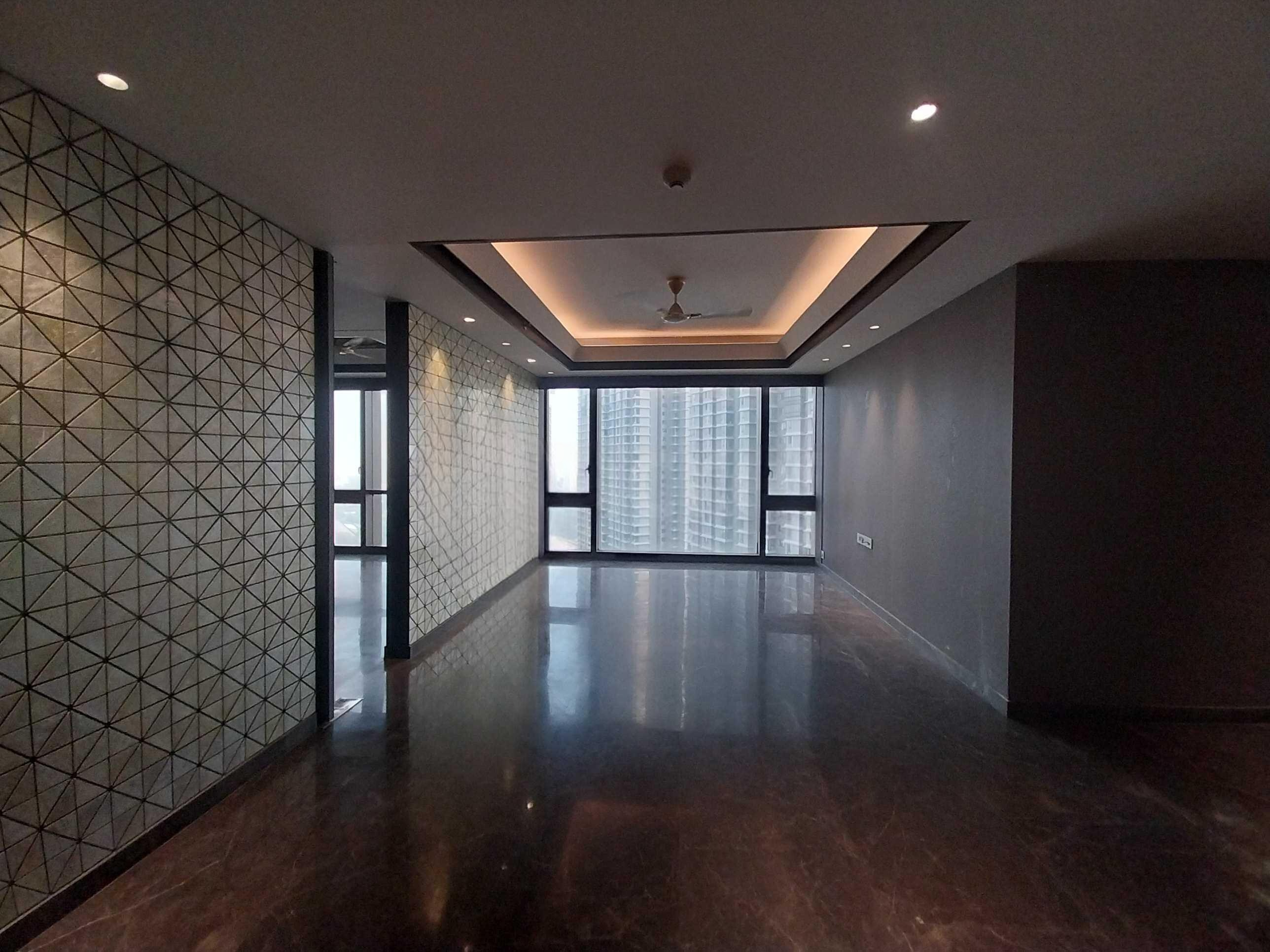 4 BHK + Servant Room,Study Room Apartment For Sale in Lodha Trump Tower