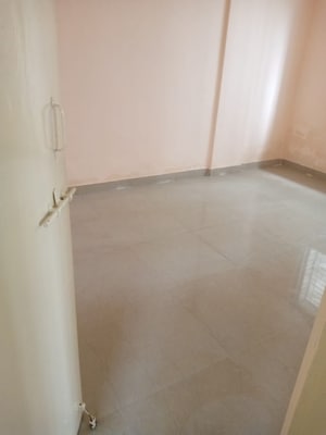 Room in 1 BHK Apartment at Goregaon West – for Sale