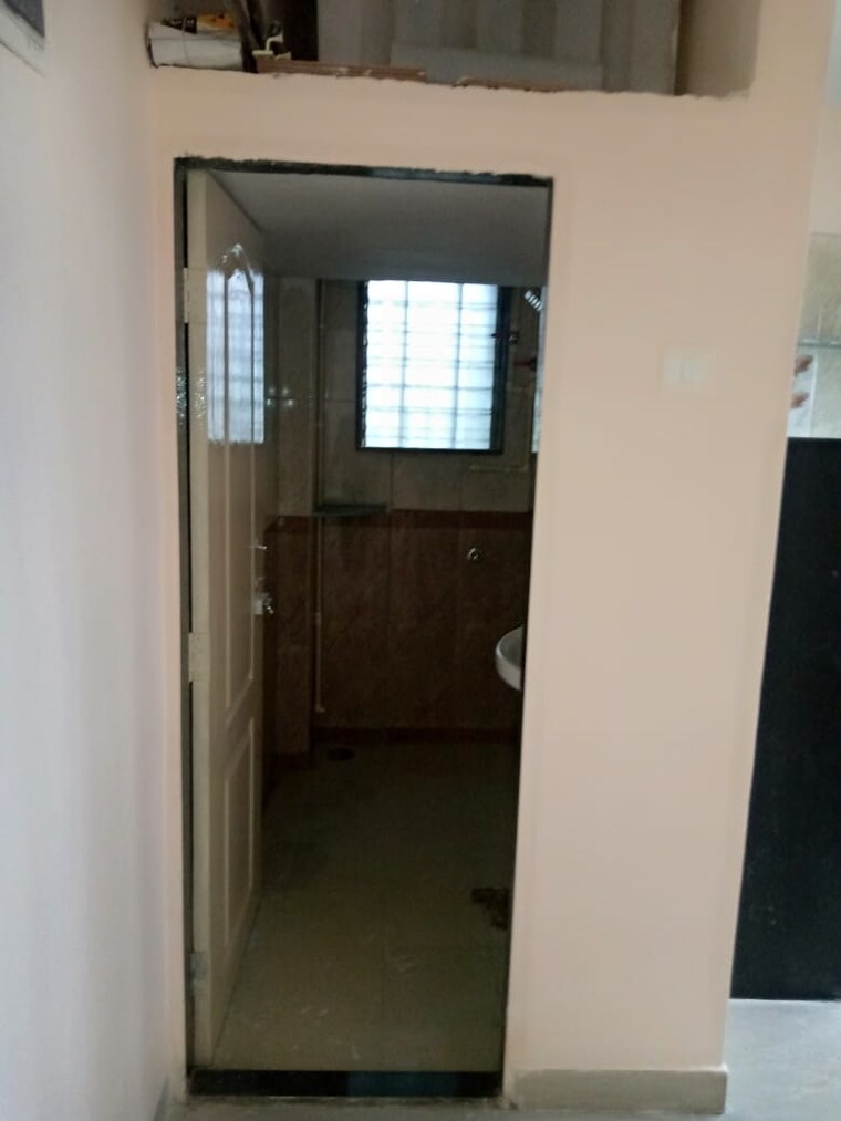 Room, goregaon west 1 Bedroom 420 Sq.Ft. Apartment In Goregaon West Mumbai 8593881