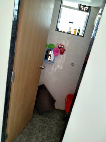 Furnished Amenities in 1 BHK Apartment at Goregaon West – for Sale