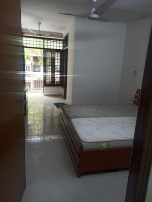Room in 2 BHK Apartment at Vasant Kunj – for Sale