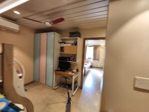 Room in 2 BHK Apartment at Vasant Kunj – for Sale