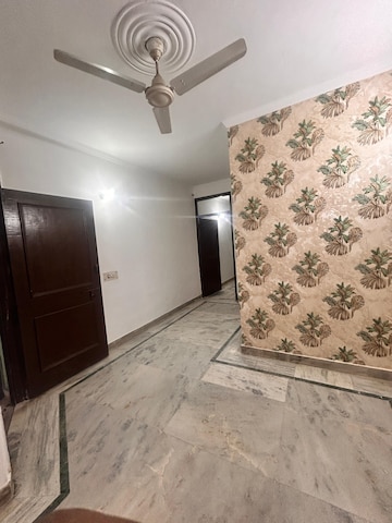 1 BHK Builder Floor For Rent in Govindpuri