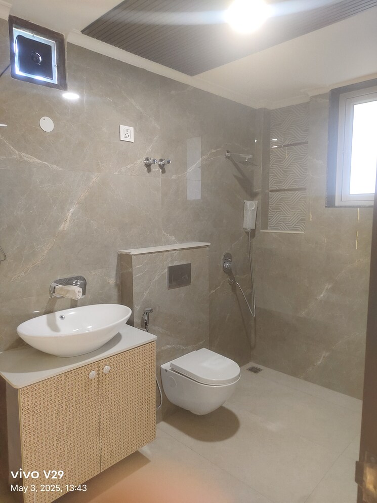 Bathroom, swaran-villa-friends-apartments 3 Bedroom 2350 Sq.Ft. Apartment In Sector 52 Gurgaon 8593934