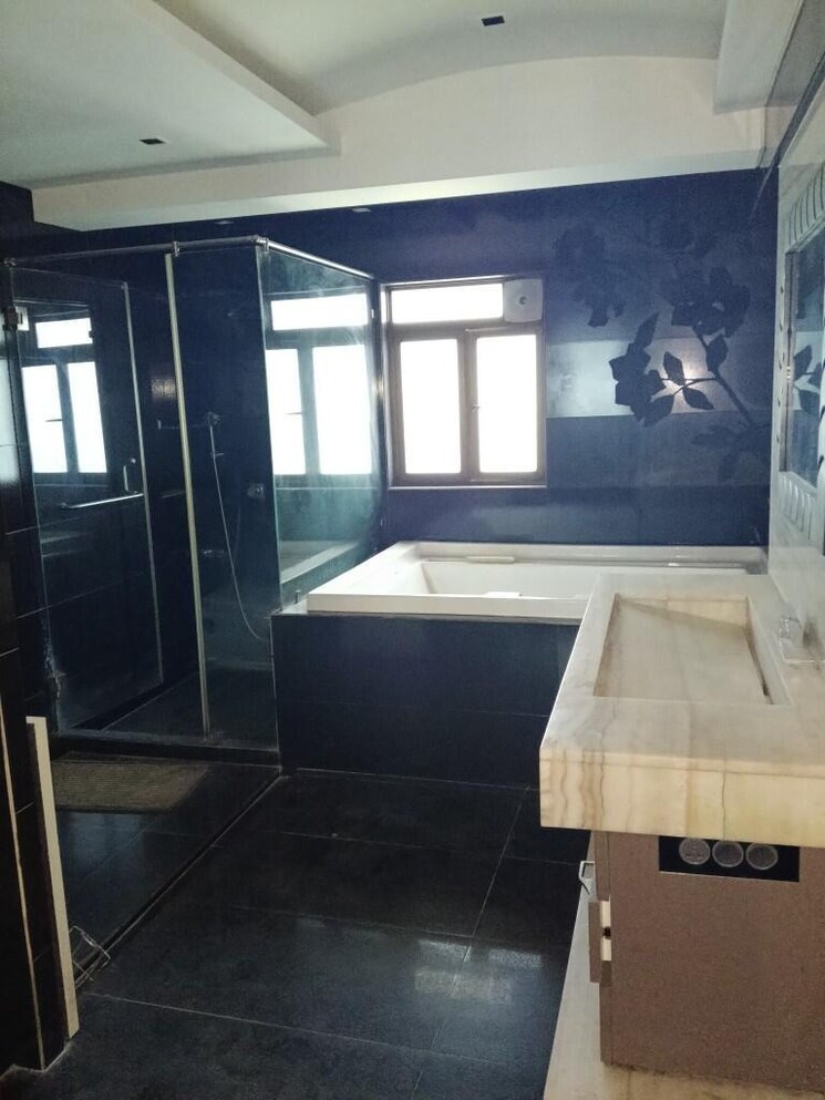 Kitchen, rna-mirage 6 Bedroom 4000 Sq.Ft. Apartment In Worli Mumbai 8593926