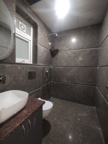 Furnished Amenities in 3 BHK Builder Floor at Ansal Sushant Lok I, Sector 43 – for Sale