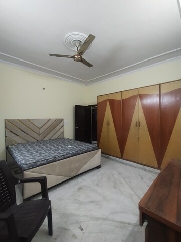 Master Bedroom in 3 BHK Builder Floor at Ansal Sushant Lok I, Sector 43 – for Rent