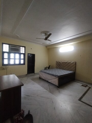 Staircase in 3 BHK Builder Floor at Ansal Sushant Lok I, Sector 43 – for Rent