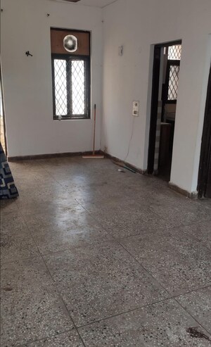 Room in 3 BHK Builder Floor at Ansal Sushant Lok I, Sector 43 – for Sale