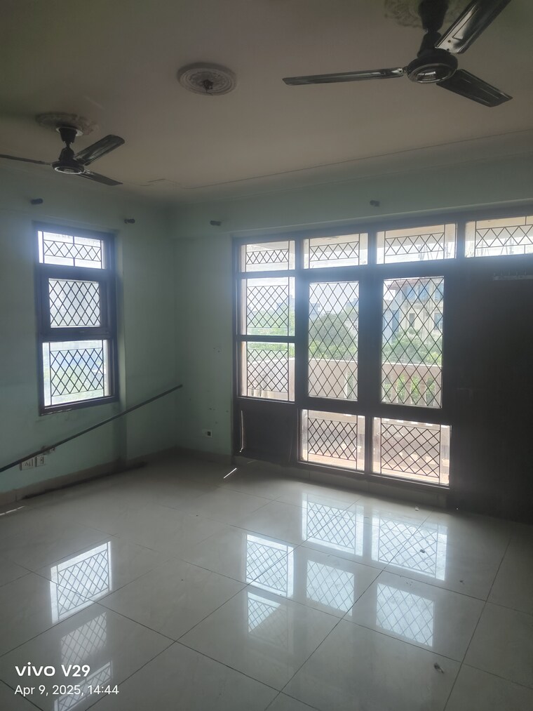 Room, dlf-exclusive-floors 3 Bedroom 1500 Sq.Ft. Apartment In Sector 53 Gurgaon 8593977