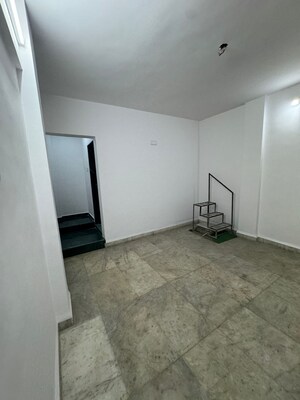 Room in 4 BHK Villa at Flooring House, Wagle Industrial Estate – for Sale