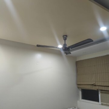Room in 3 BHK Apartment at Puri Pratham, Sector 84 – for Rent