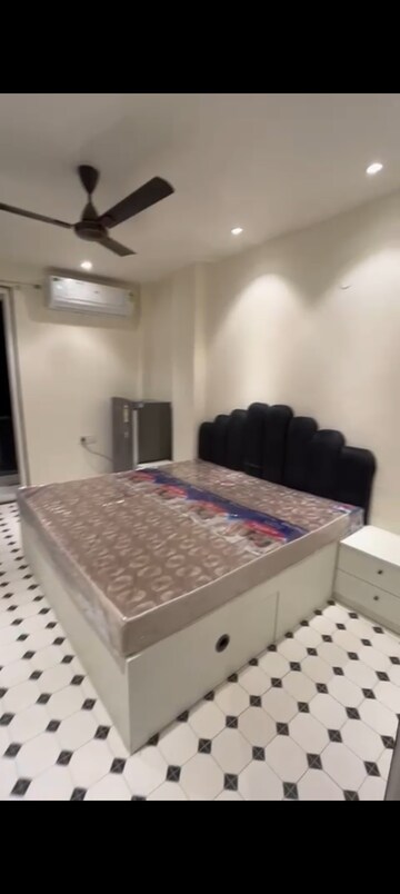 1 RK Builder Floor For Rent in Sector 53