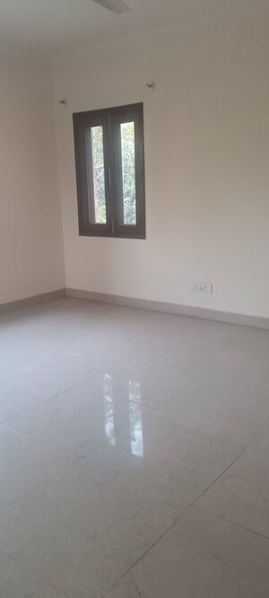 3.5 BHK Apartment For Sale in Sarita Vihar Pocket-C RWA, Sarita Vihar